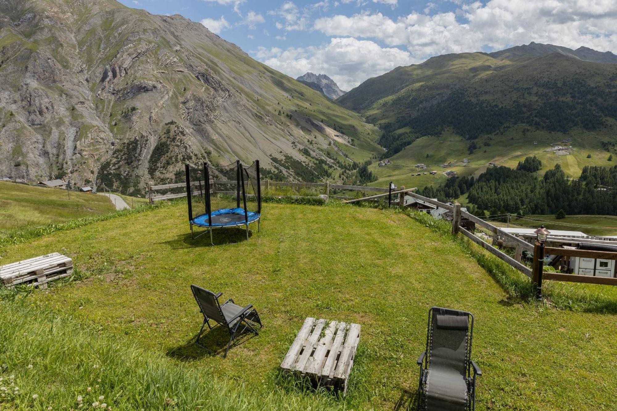 Pianeta Oro Avamposto Meteo Apartment Livigno Exterior photo
